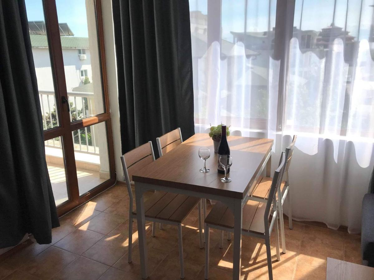 Vista Del Mar Ap 22 Apartman Ravda Kültér fotó